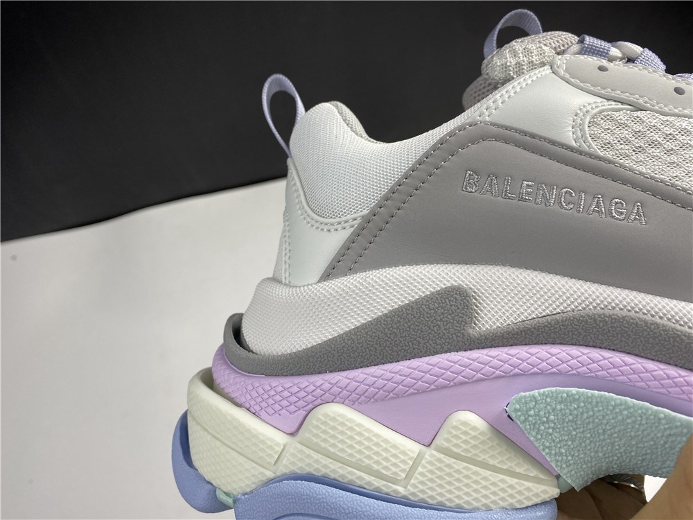 BLG Sneakers